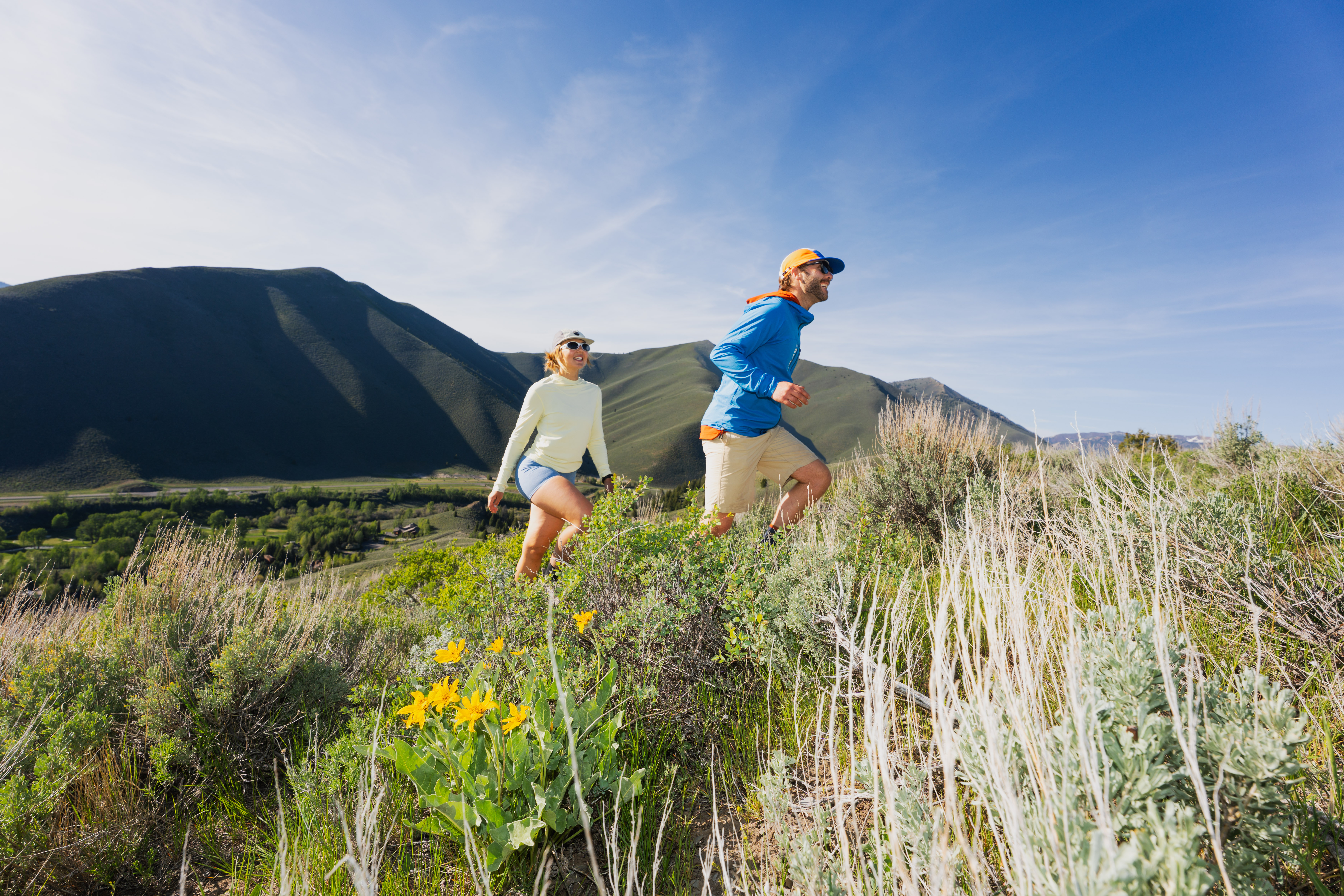 svr_summer_proctor_hike_couple_-nicklacey_riley_taylor_05-18-2026_a7401055_